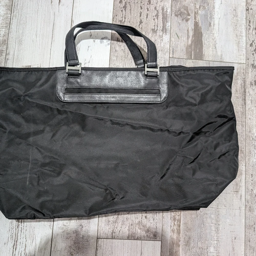 Tumi Packable Tote Black‎